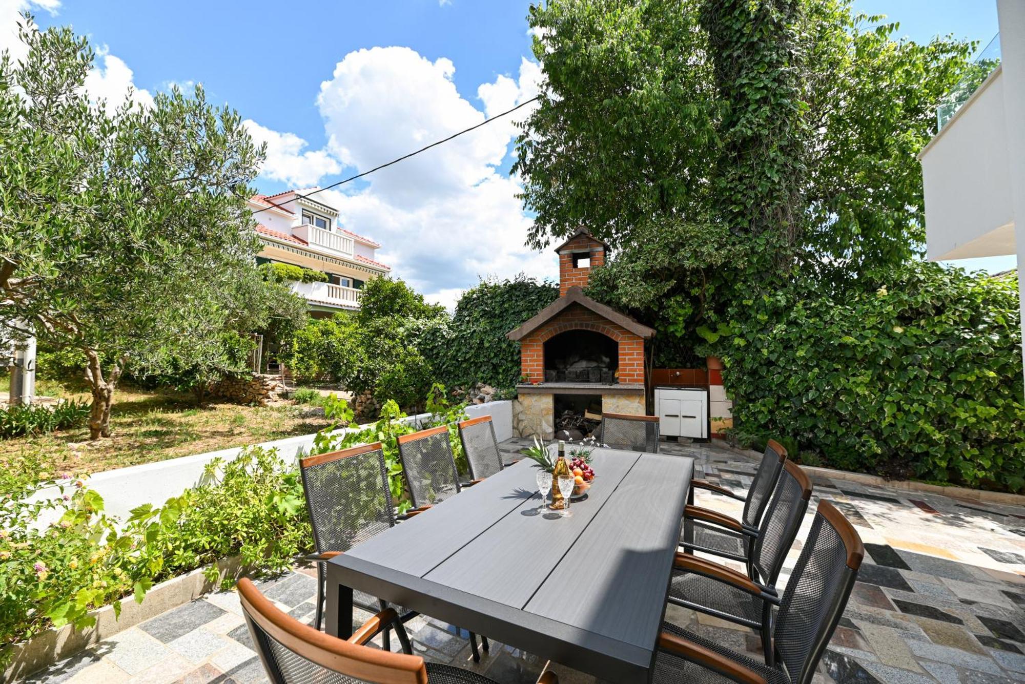Villa Rozana - Beachfront Wellness Retreat Seget Vranjica Exterior foto