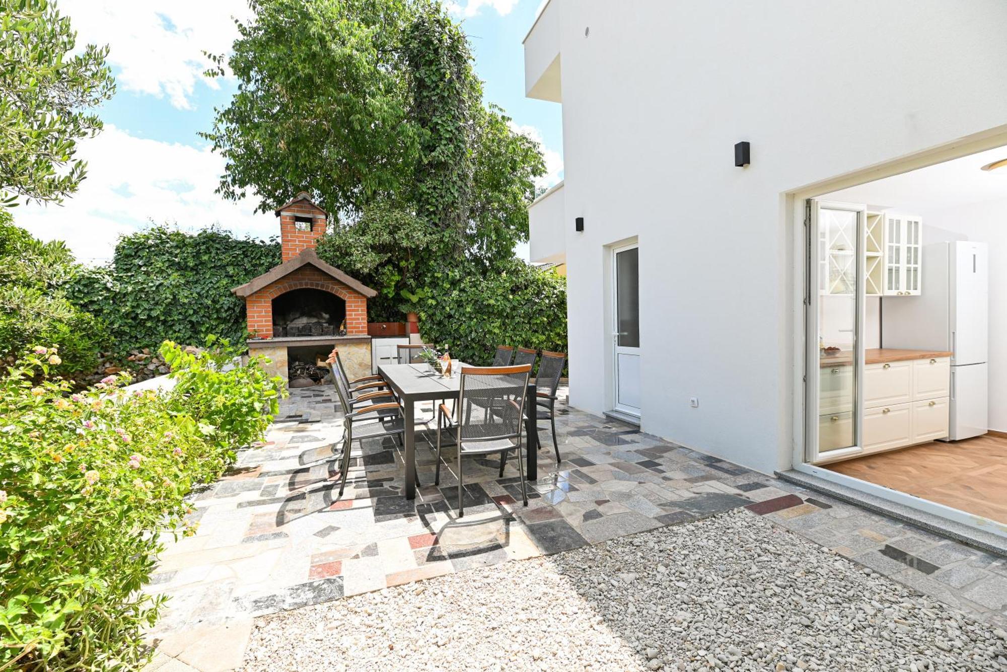 Villa Rozana - Beachfront Wellness Retreat Seget Vranjica Exterior foto